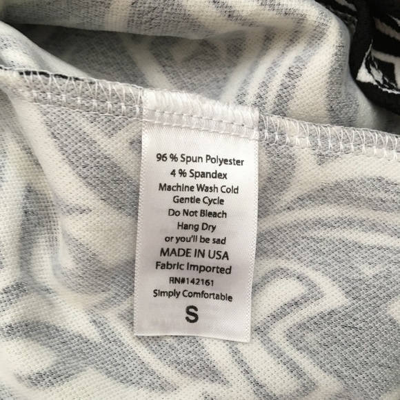 Lularoe Cassie Skirt • Small - Picture 4 of 4